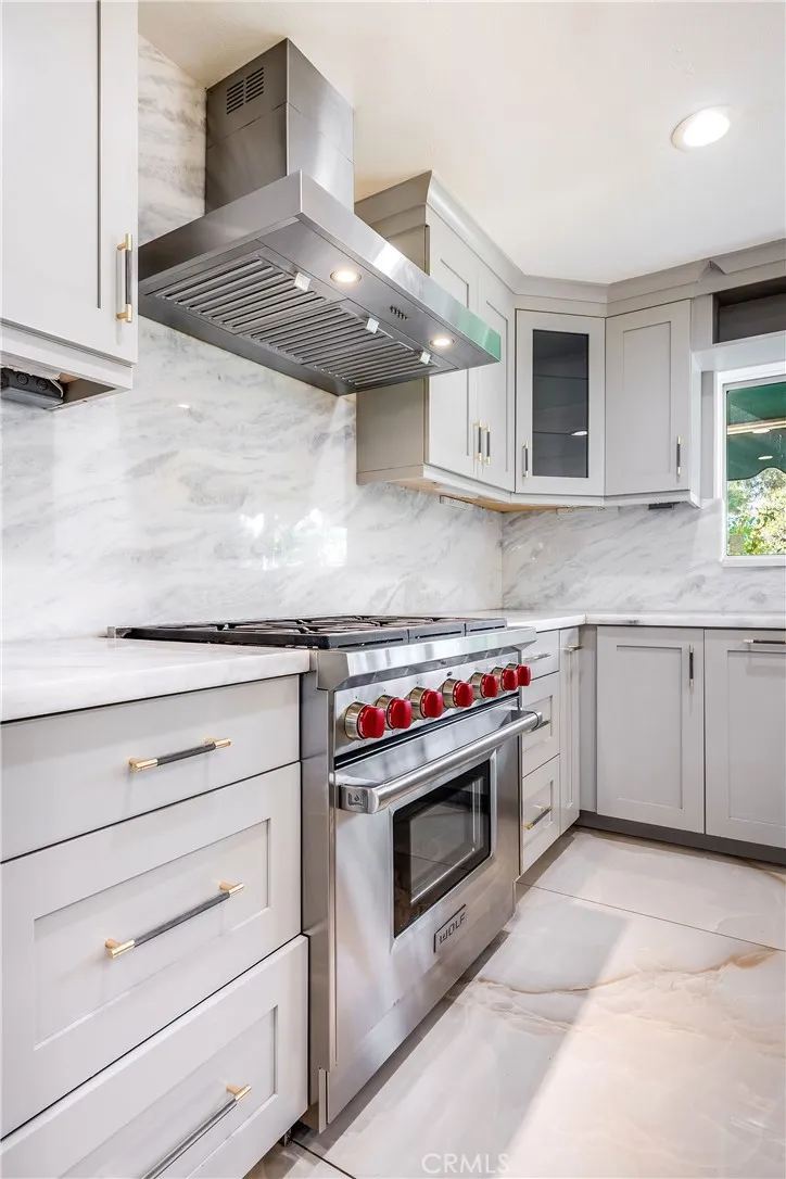 19314 Yolie, Tarzana, California 91356 home-pic-2